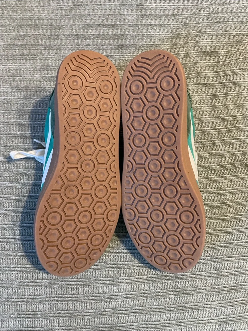 Steve Madden retro lover’s
